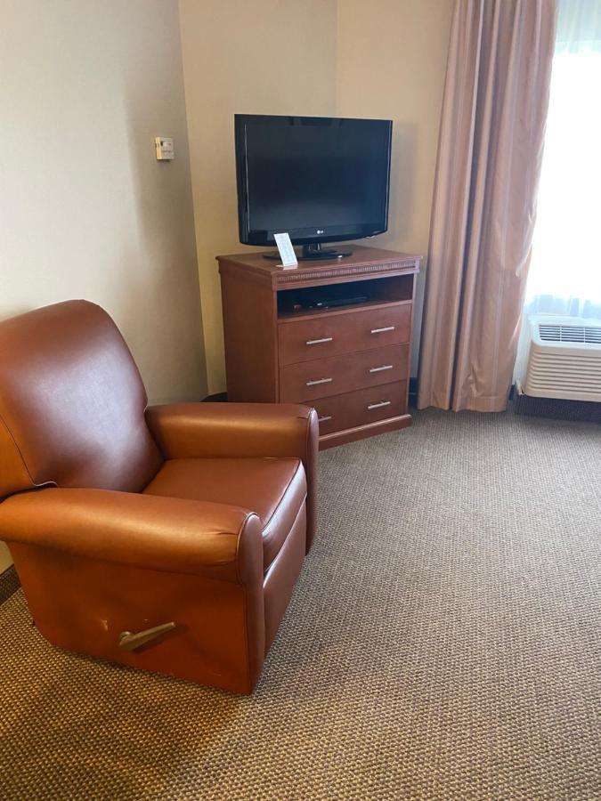 Candlewood By Ihg Hotel Williamsport