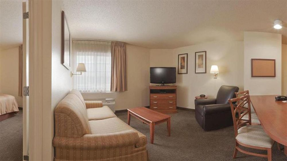 Candlewood By Ihg Hotel 3*