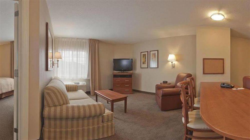 Candlewood By Ihg Hotel