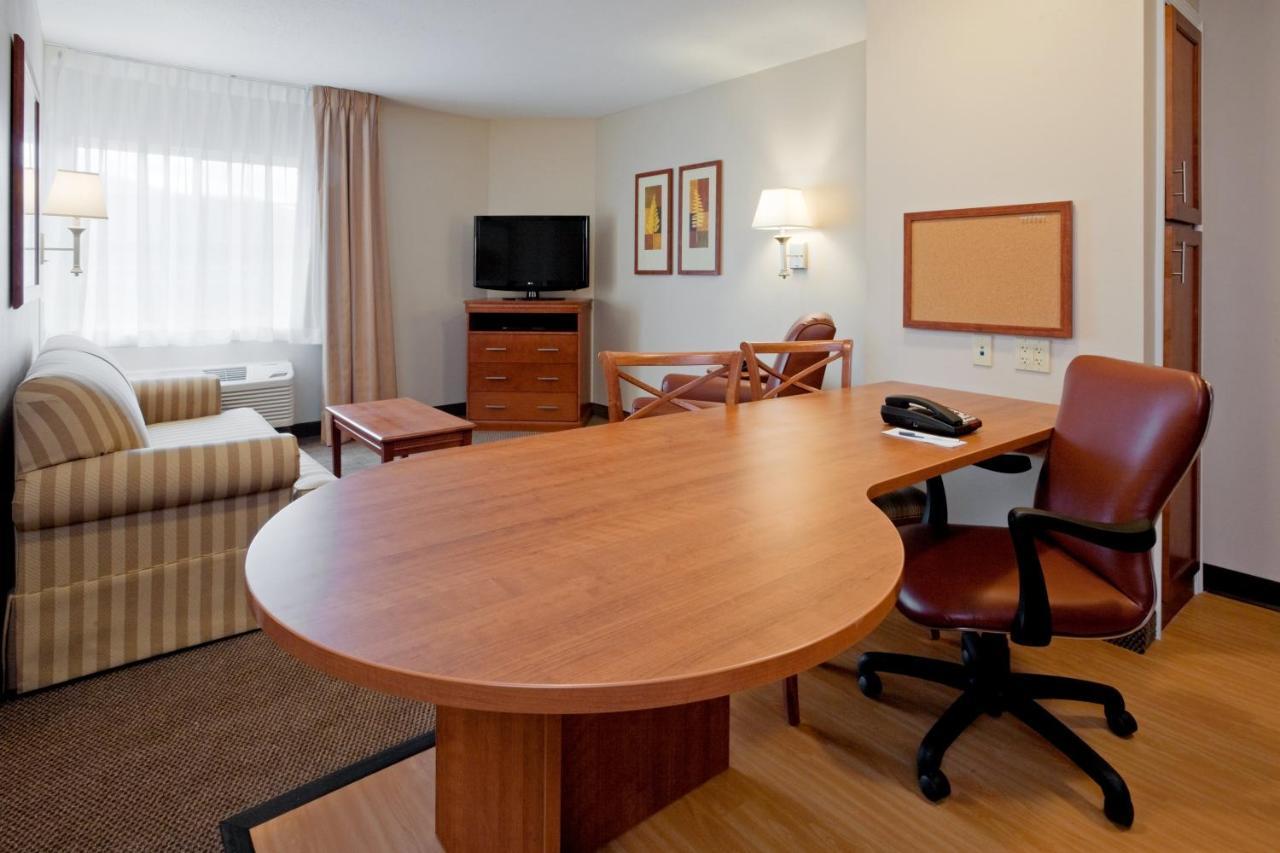 Candlewood By Ihg Hotel